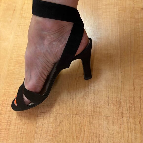 Chanel Interlocking CC Logo Sexy Ankle Strap Sandals 40 Black Suede - Picture 5 of 6
